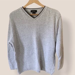 Van Heusen v neck sweater